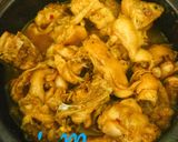 Hình bước làm 5 của món Gà kho sả ớt