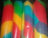Foto langkah ke 7 dari resep Bolu gulung rainbow.