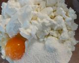 Krémes- túrós cseresznyés muffin recept fázis 1 fotója