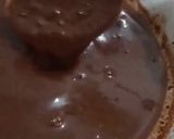 Foto langkah ke 8 dari resep Dark Chocolate Mousse Cake.