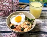 Hình bước làm 5 của món Bibimbap Cá Hồi