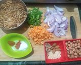 A picture of step 1 of Vermicelli upma.