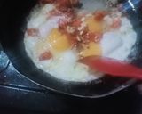 Foto langkah ke 3 dari resep Egg Pizza homemade.