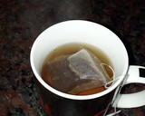 Foto del paso 1 de la receta: Infusión con limón grapa y miel. Grace