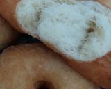 Foto langkah ke 4 dari resep Donat Gula Tanpa Telur.