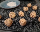 Foto del paso 5 de la receta Albóndigas de salmón y lentejas en salsa de curry