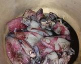 Foto langkah ke 2 dari resep Cumi" Hitam Pedas Manis.