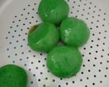 Foto langkah ke 4 dari resep Klepon gula merah.