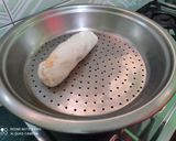 A picture of step 5 of Suji rolls.