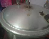 A picture of step 2 of Chana Achari pulao.