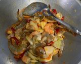 Foto langkah ke 4 dari resep Udang Saus Padang.