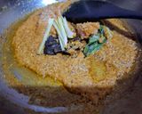 Foto langkah ke 4 dari resep Gulai Cumi Daun Kemangi.