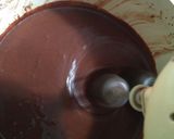 Foto langkah ke 4 dari resep Brownies kukus ekonomis.