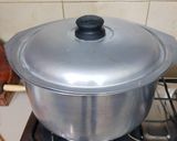 A picture of step 5 of Matar pulao.