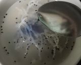 Foto langkah ke 4 dari resep Es bunga telang rumput laut.