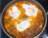 Foto del paso 8 de la receta: Carne de cocido en fritada con huevo escalfado