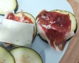 Foto del paso 3 de la receta: Berenjenas rellenas de jamón y queso al horno