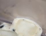 A picture of step 2 of Oreo Nutella shake.