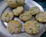 A picture of step 3 of Potato tikki.