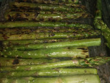 Espárragos grillados