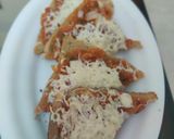 A picture of step 4 of Left over Pav bhaji cheese toast.