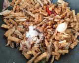 Foto langkah ke 3 dari resep Orek Tempe Teri.