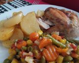 Krumplin fekvő sült csirke, párolt zöldséggel recept fázis 5 fotója