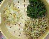 Foto langkah ke 1 dari resep Urap Urap Jawa.