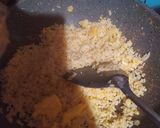 Foto langkah ke 4 dari resep Nasi Goreng Telur Mentega.