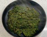 A picture of step 4 of Spinach saag.