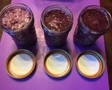 A picture of step 4 of California Farm Blueberry Fruit Leather and Sun Drying.