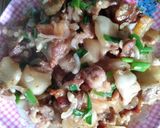Hình bước làm 3 của món Thịt rang hành khô