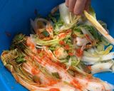 Foto langkah ke 7 dari resep Kimchi mudah.