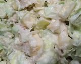 A picture of step 3 of Apple salad with chicken cabbage.