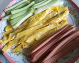 Hình bước làm 1 của món Kimbap chiên xù