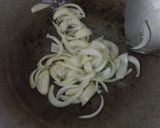 Foto langkah ke 2 dari resep Daging Sapi Masak Bombay.