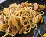 Foto del paso 5 de la receta: Espaguetis con verduritas y salsa de soja 🍝