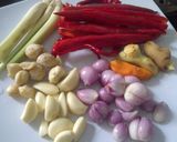 Foto langkah ke 1 dari resep Rendang daging sapi 'kece' ala Bunda Kinan.