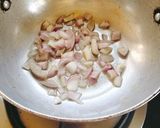 A picture of step 2 of Red sauce pasta (cheese red sauce pasta).