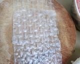 Hình bước làm 2 của món Bánh tráng kẹp chả cá
