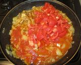 Fűszeres algériai shakshuka 🇩🇿 buggyantott tojással 🥚🍅 recept fázis 5 fotója