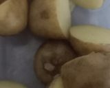 A picture of step 1 of Potato stuffed sandwich with green chutney.