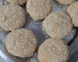 A picture of step 5 of Aloo Poha cutlet.