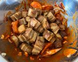 รูปขั้นตอนการทำที่ 4 ของ หมูกรอบจำแลงผัดโคชูจัง