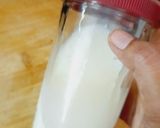 A picture of step 3 of French coffee with coffee mate(coffee creamer).