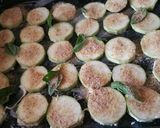 Foto del passaggio 1 della ricetta Zucchine soffici al forno