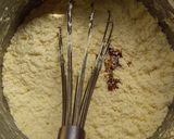 A picture of step 4 of Vanillah Cake.