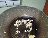 Foto langkah ke 3 dari resep Nasi Goreng Jamur Wortel.