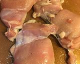 Foto del paso 2 de la receta Contramuslos de pollo con jugo de limón y cilantro fresco