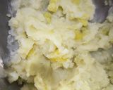 Foto langkah ke 5 dari resep Chicken Cordon Bleu With Garlic Mashed Potato.